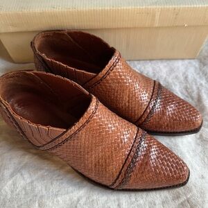 Cole Haan Tan Woven Ankle Booties vintage!